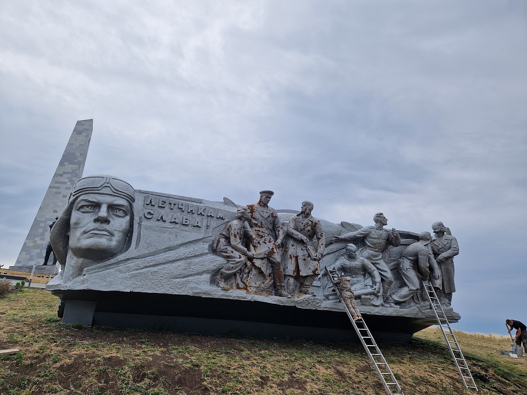 Саур-Могила: участие в праздновании 80-летия освобождения Донбасса от немецко-фашистских захватчиков.