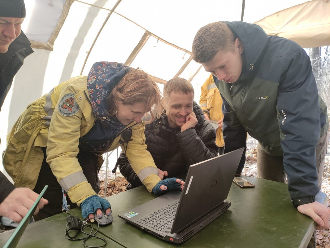 Сотрудники Национального парка «Себежский» прошли обучение по программе «Оператор беспилотного воздушного судна на ландшафтном пожаре» 